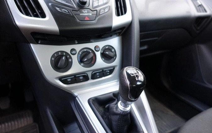 Ford Focus cena 26900 przebieg: 185000, rok produkcji 2014 z Międzylesie małe 106